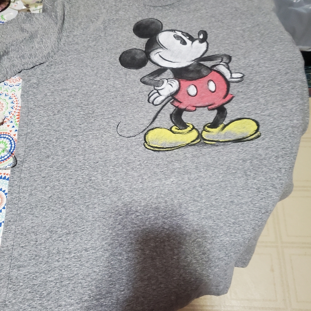 Tshirt - Picture 6 of 8